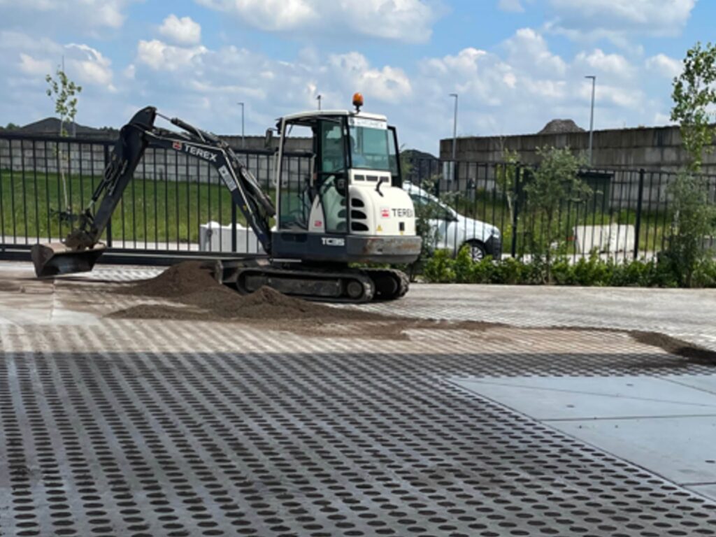 JDC Lava-Substrate - Aanleg parking combi substraat en Drainix - waterdoorlatende grasverharding