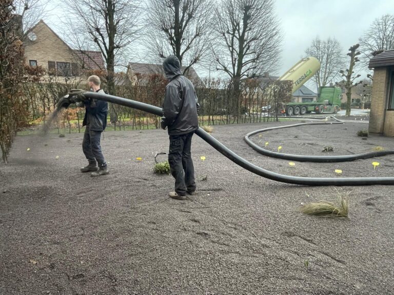 JDC Lava-Substrate - Realisatie lava als duurzame bodembedekker Aalter